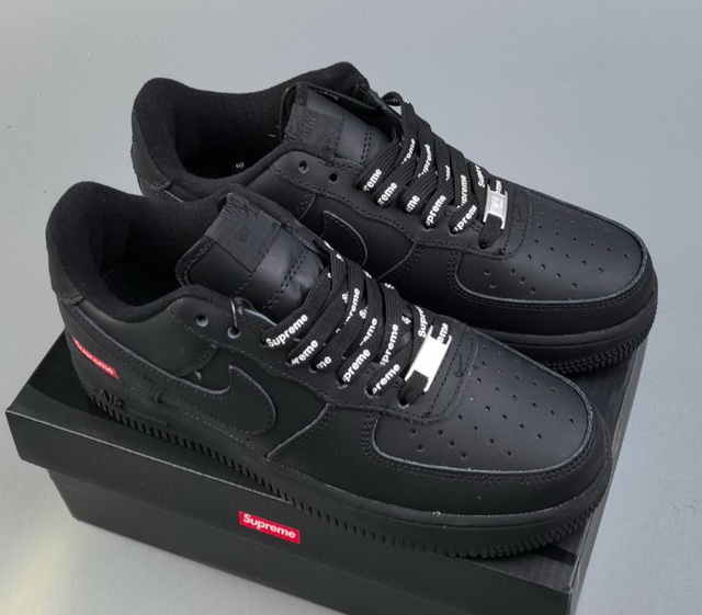 Women Air Force 1 016